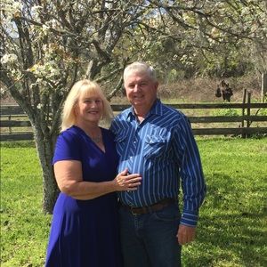 Meet your Posher, Debbie